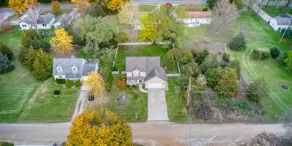 105 Carlysle Drive