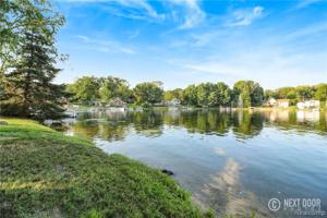 (Lakefront) LAKESIDE Drive
