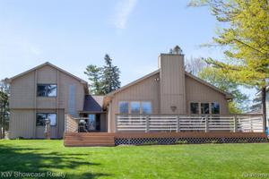 715 RANVEEN Drive