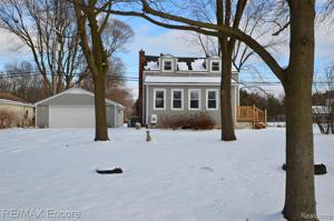 5324 PINE KNOB Lane
