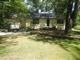 2403 ARCHDALE