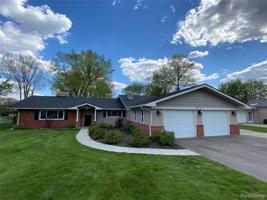 9165 STEEPHOLLOW Drive