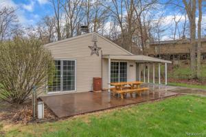 11281 ALGONQUIN Drive