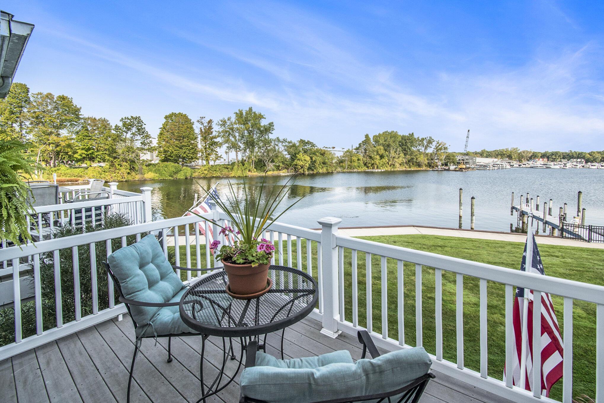 Image 1: 024_wtm_0045_632