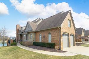10797 SPARKLING WATERS Court
