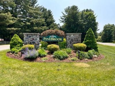 6885 Pinebrook Drive