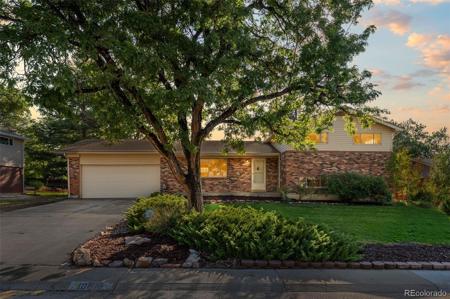 10816 Livingston Drive