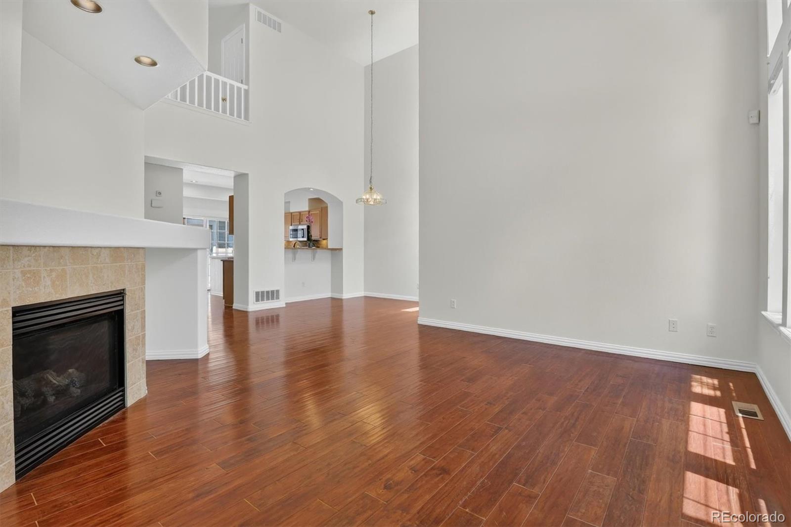 Image 3: Living Room Image 3: Living Room