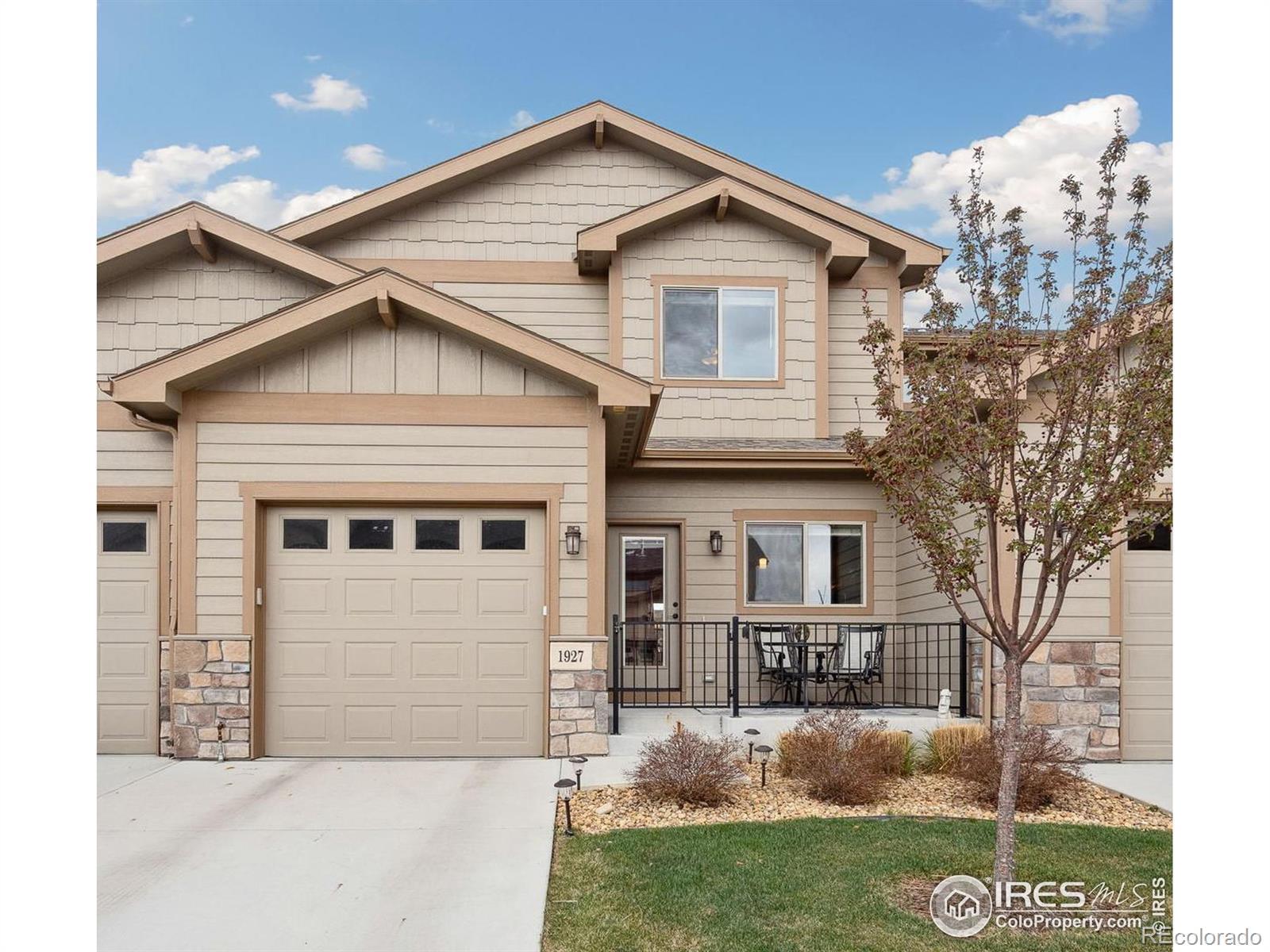Image 4: Luxury Townhome!