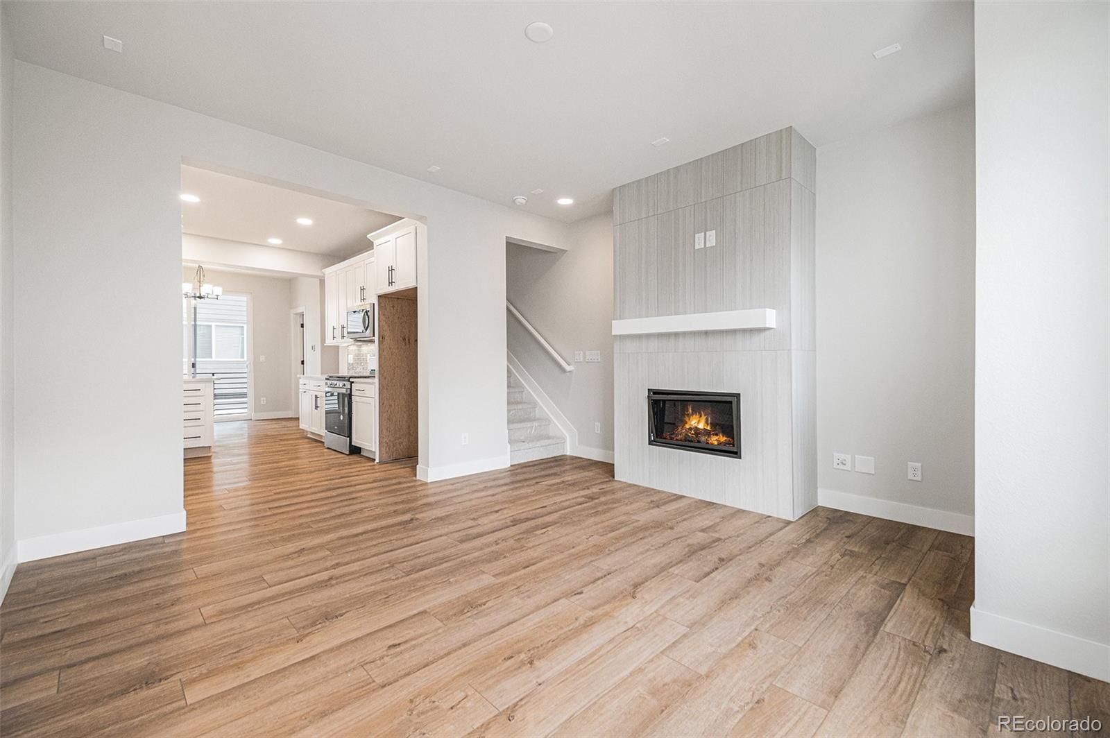 Image 4: Open concept, main floor