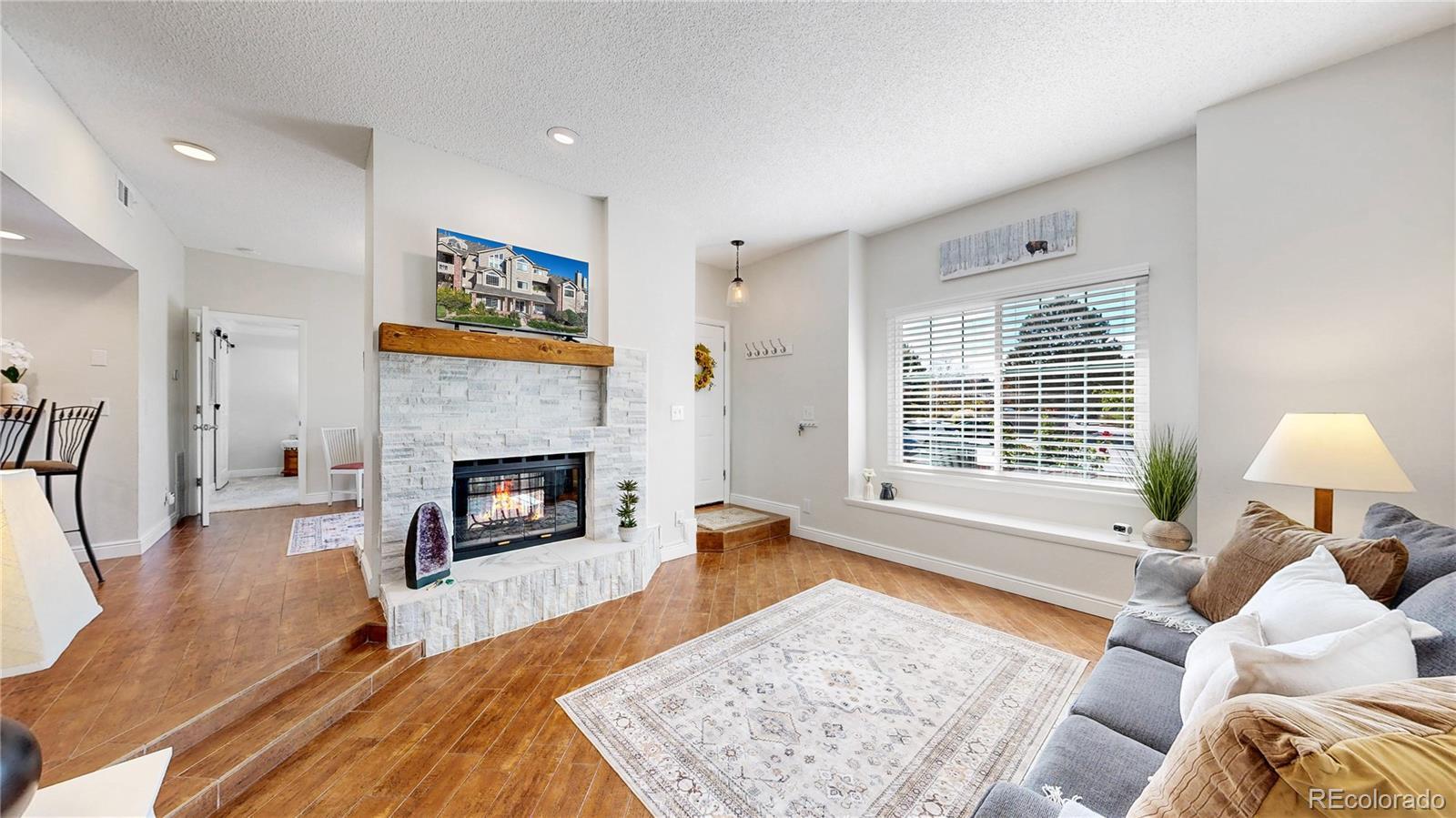 Image 3: Fireplace Room