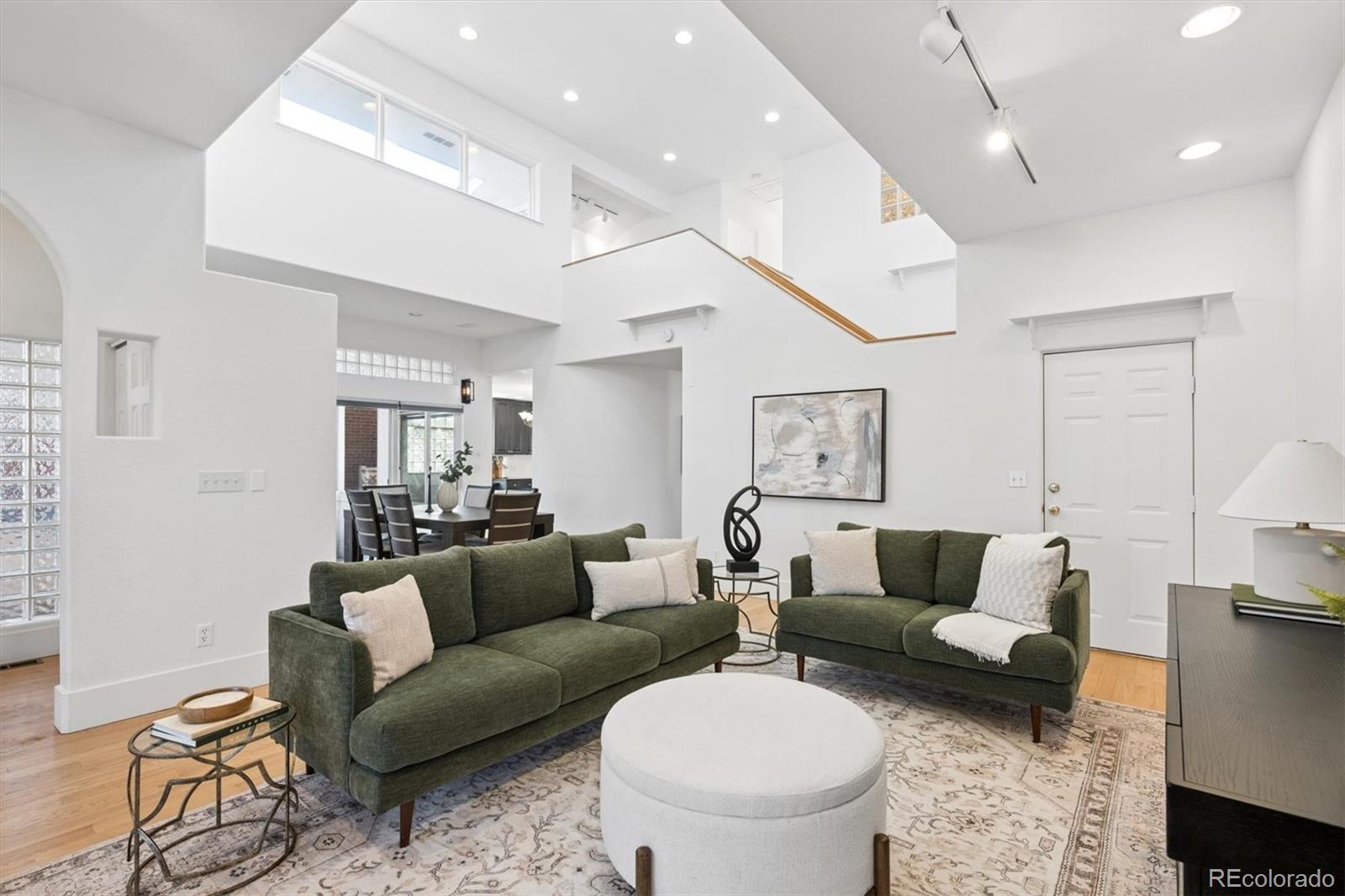 Image 3: large living room