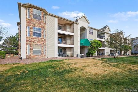 12304 W Cross Drive