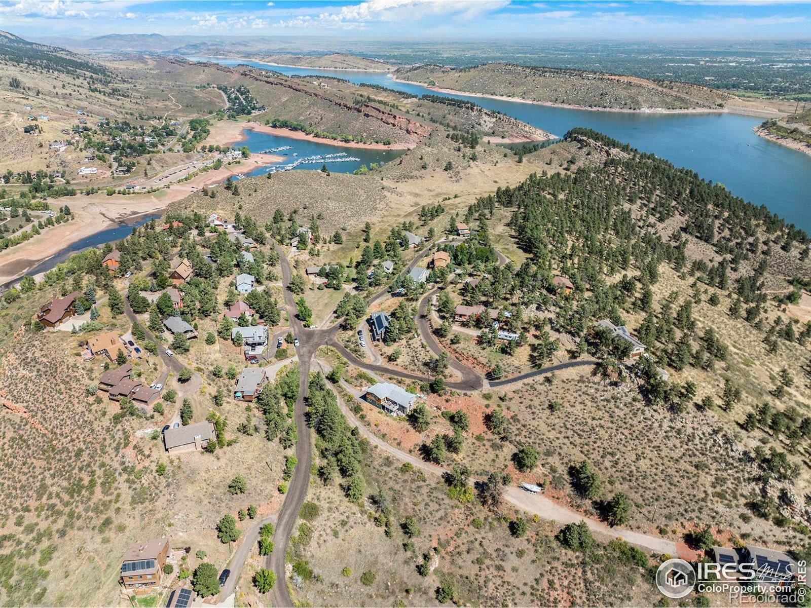 Image 4: Easily accessed < 1/4 mile from main road. Image 4: Easily accessed < 1/4 mile from main road.