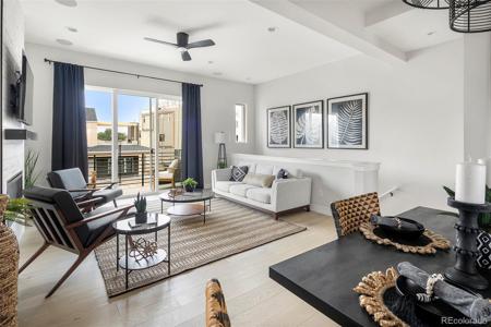 888 S Valentia Street