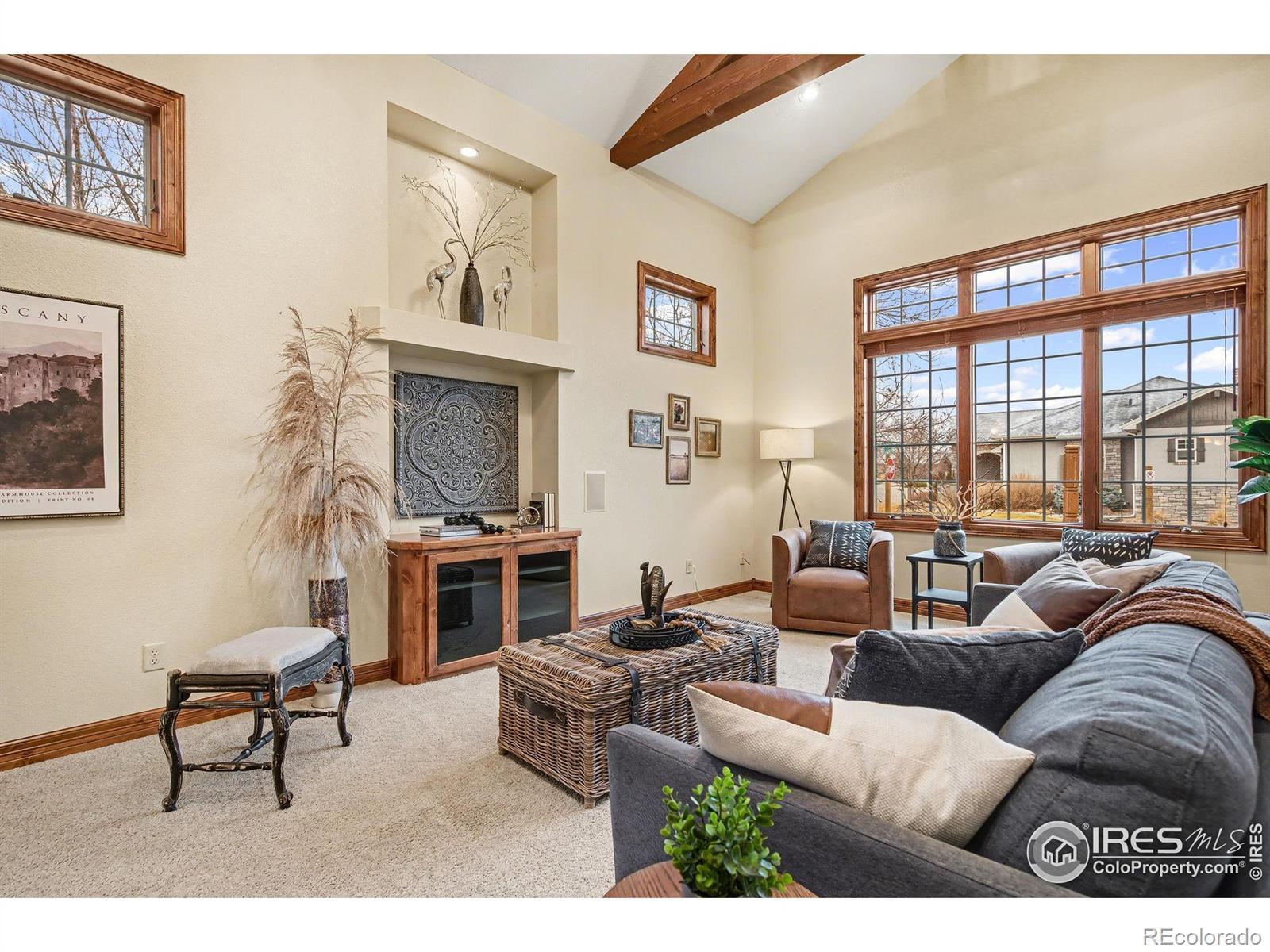 Image 4: Welcome Home!  Comfort and Luxury meet in this West Loveland CO home.