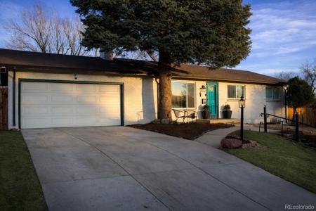 2704 S Zurich Court