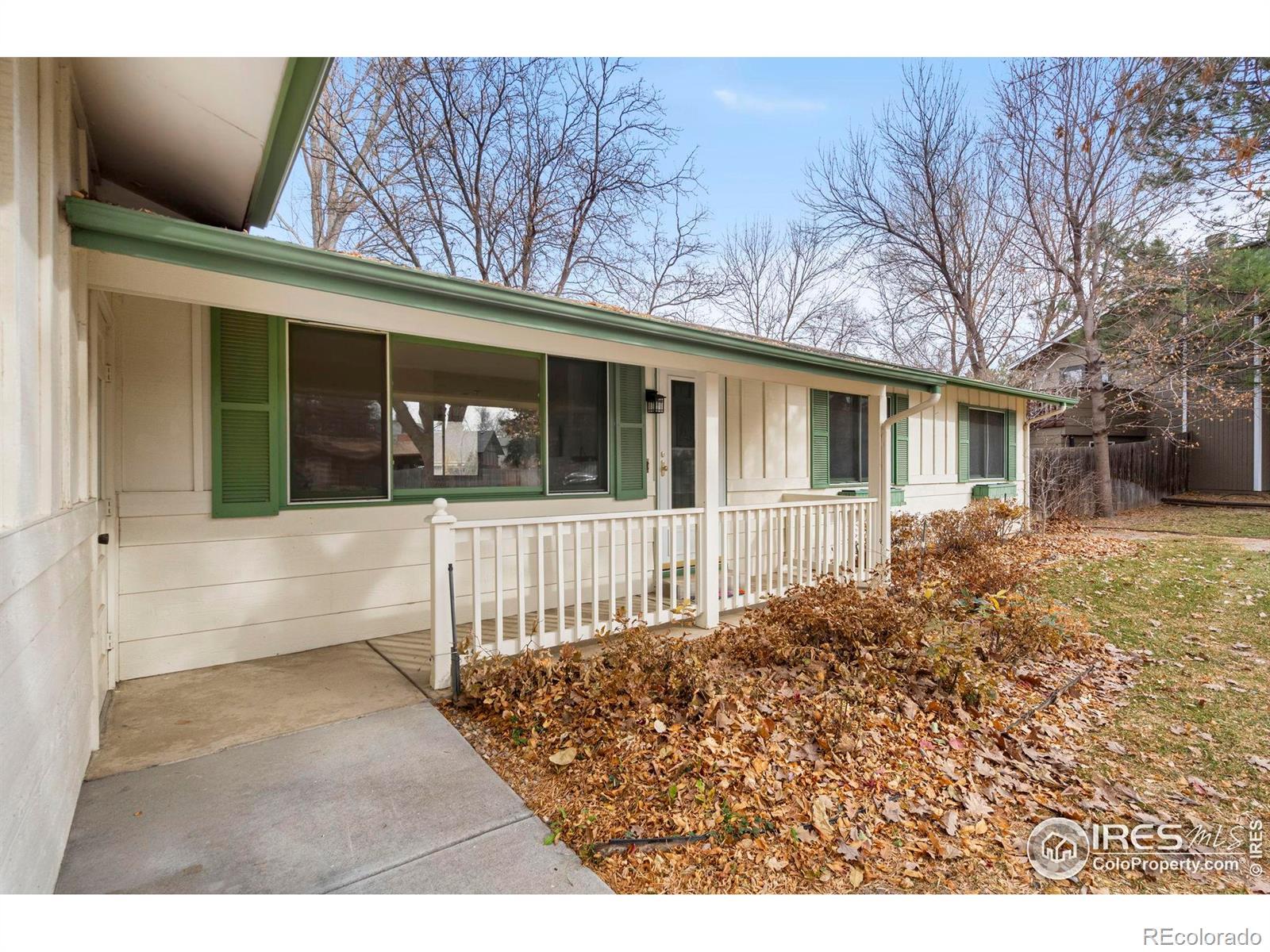 Image 4: A warm & inviting first impression. Image 4: A warm & inviting first impression.