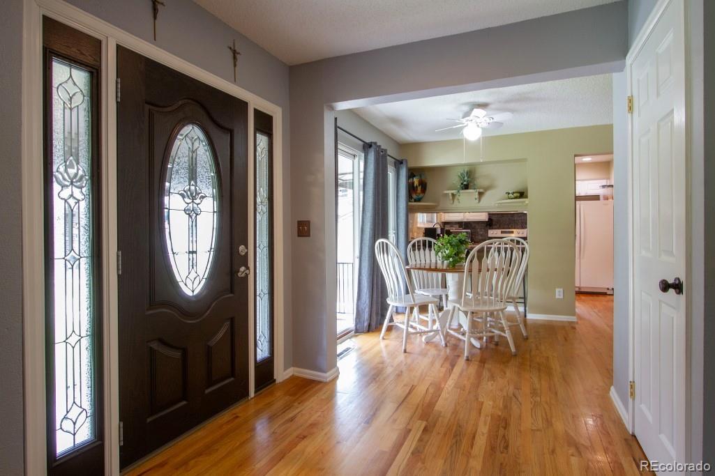 Image 4: Entry
