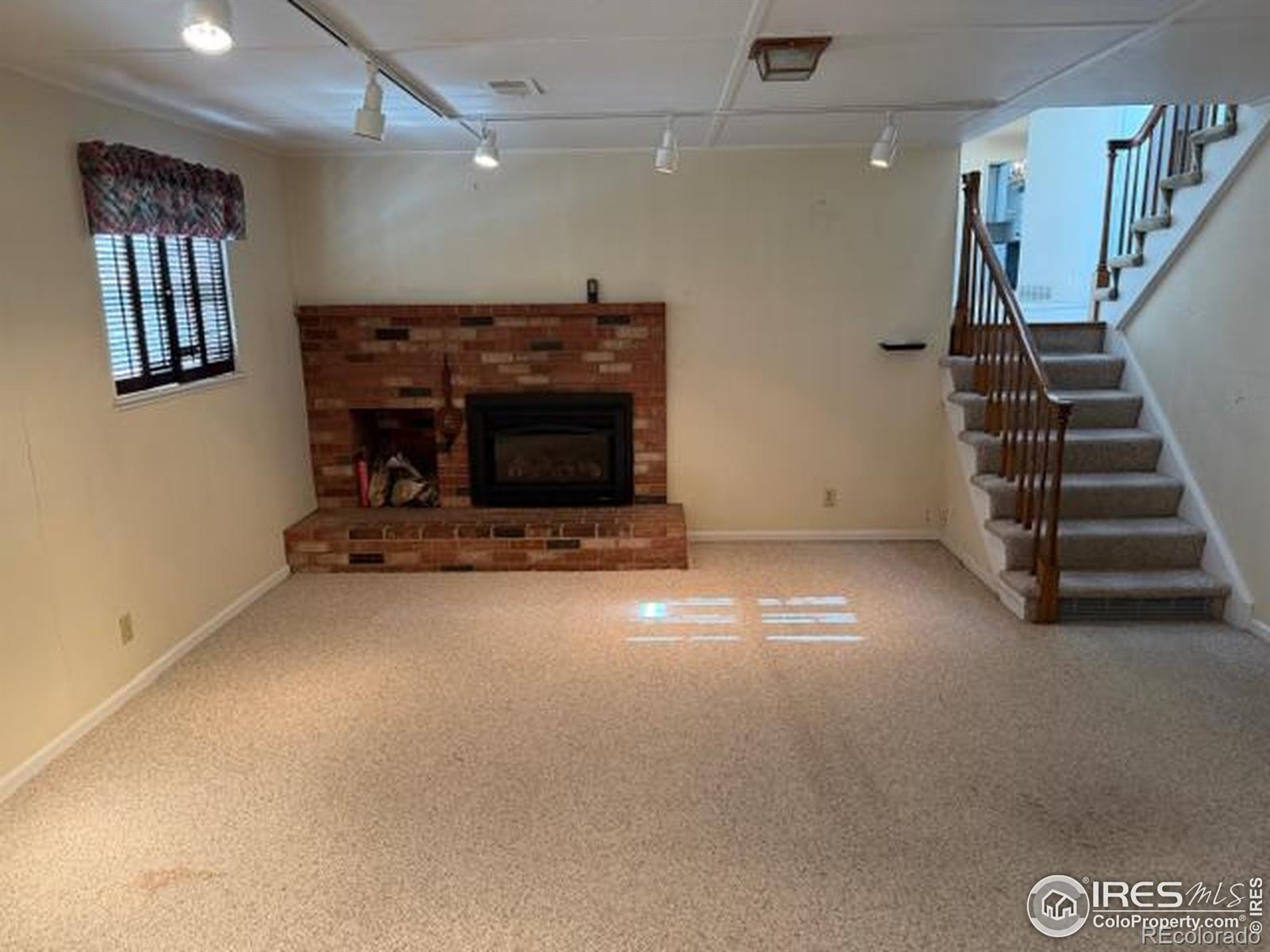 Image 3: family room