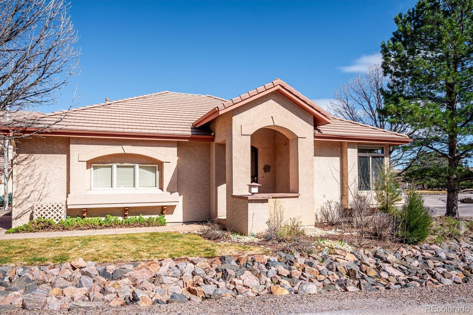 Image 2: Love the One Level Living!