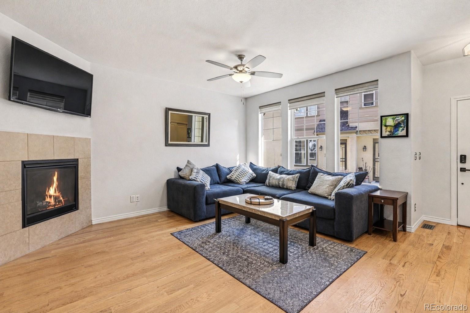 Image 3: Gas Log Fireplace for chilly nights