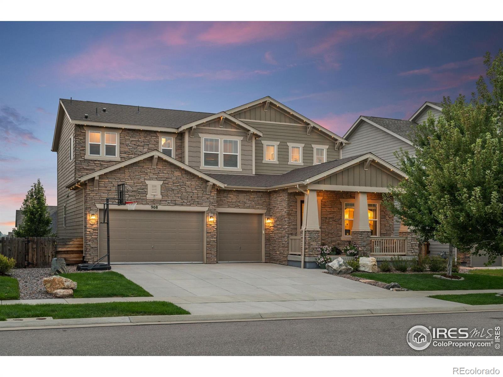 Image 1: A Statement of Style & Comfort Image 1: A Statement of Style & Comfort