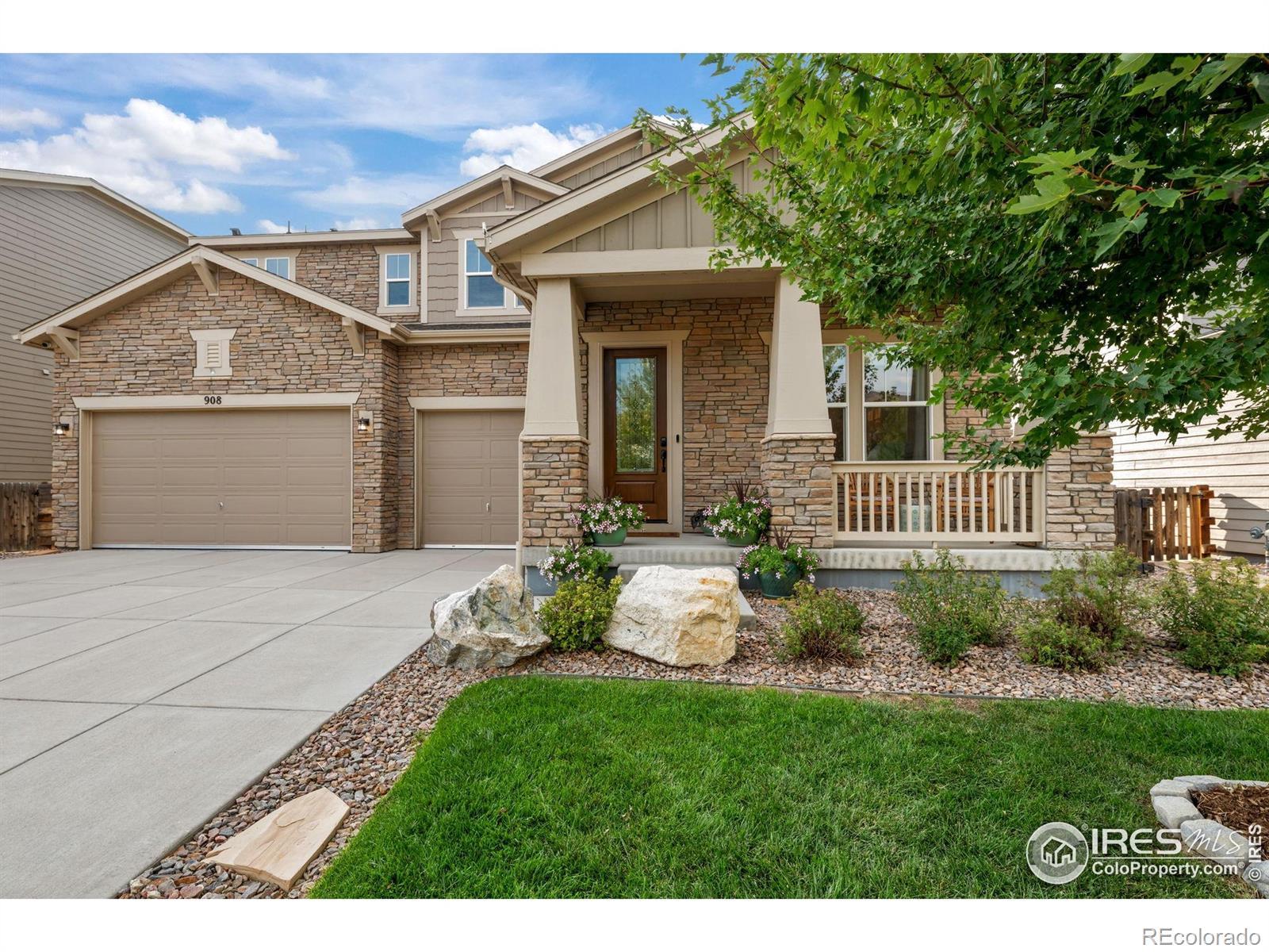 Image 2: Offering 4,655 Finished Sq. Ft. Image 2: Offering 4,655 Finished Sq. Ft.