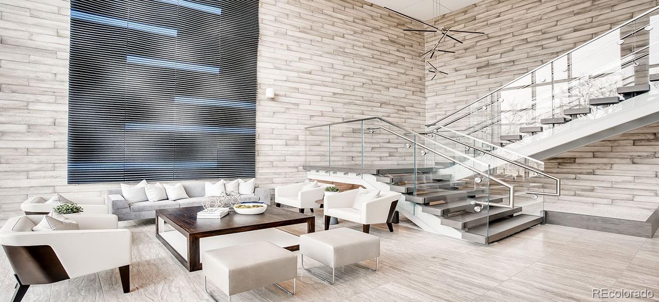 Image 2: Lakehouse Lobby