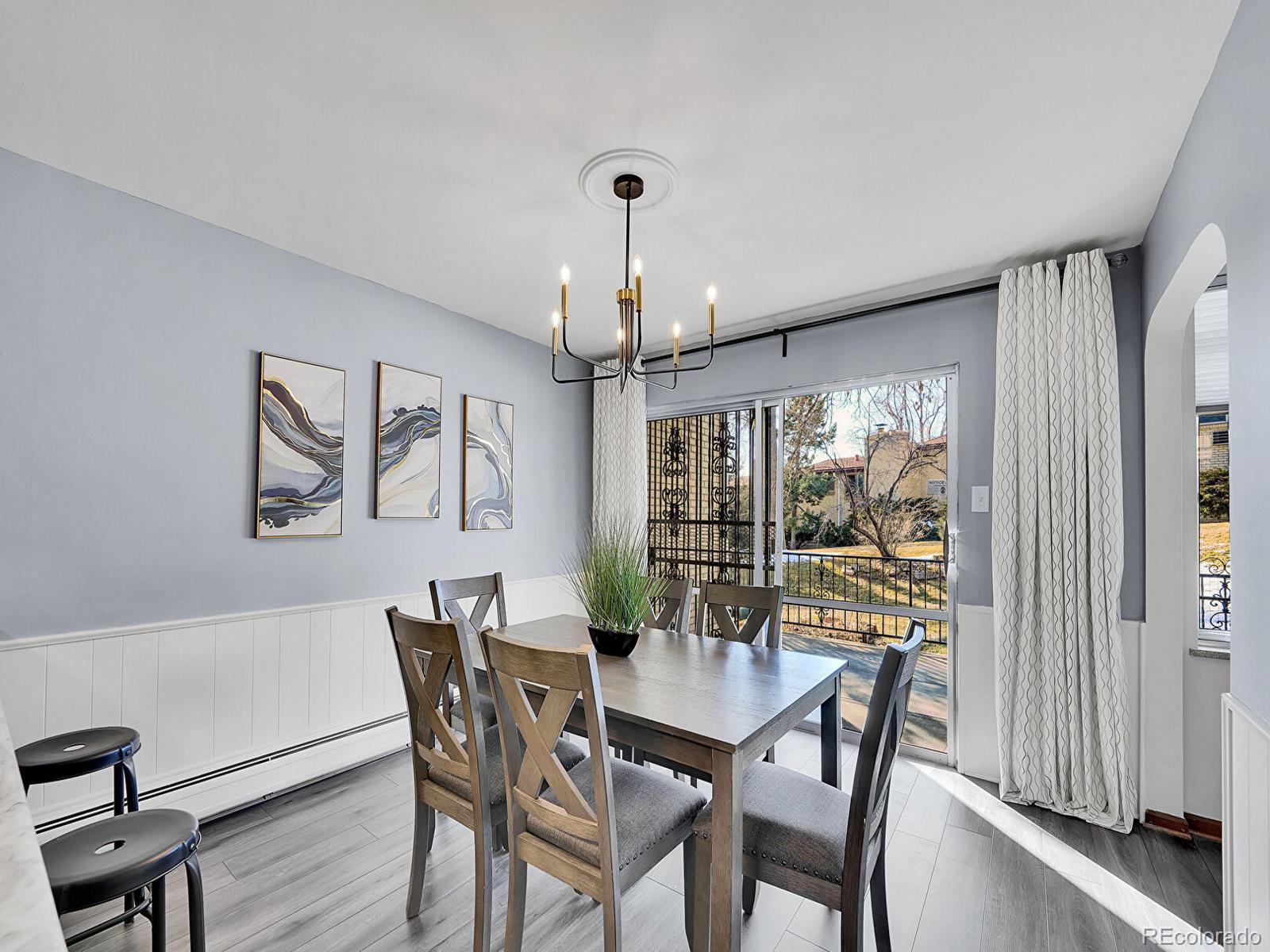 Image 4: Dining Area