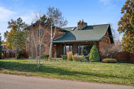 2005 Applewood Drive