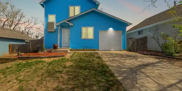 4922 S Rifle Court