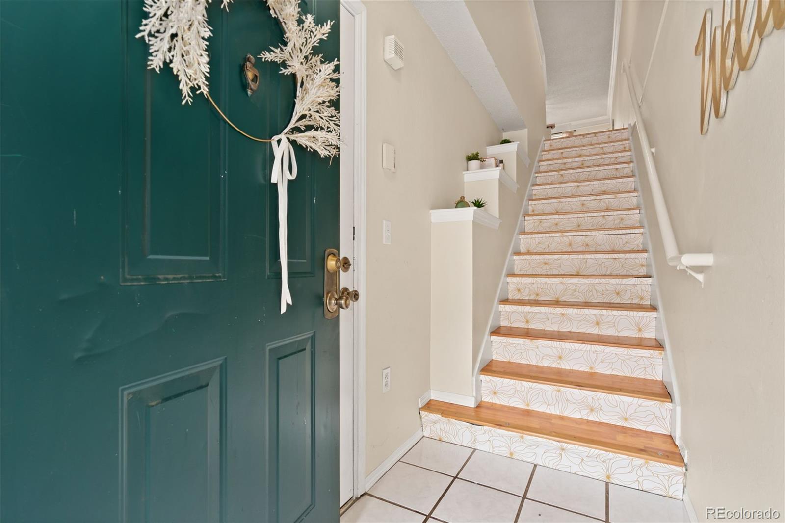 Image 4: Bright Entryway