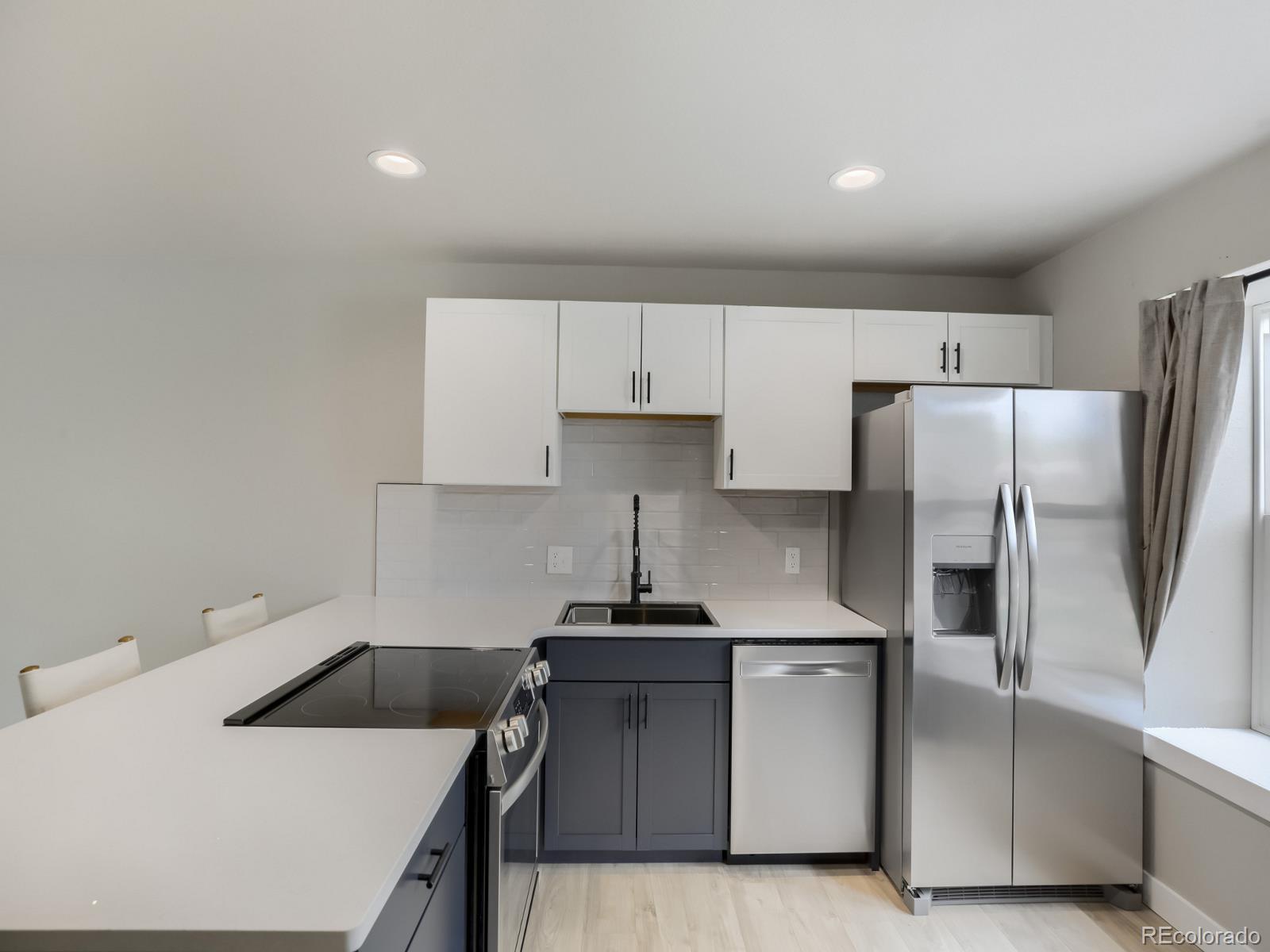 Image 4: 07 Kitchen.jpg