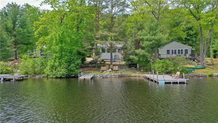 490 Courthouse Lane