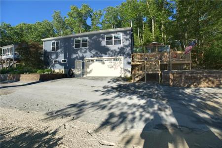 184 Moores Lane