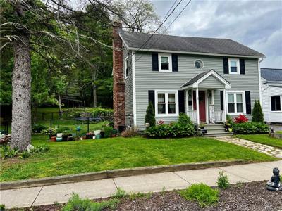 72 Farnum Pike