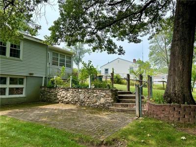 323 Old County Road