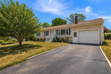 48 Lakeside Drive