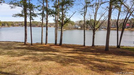 Lakeview Cir