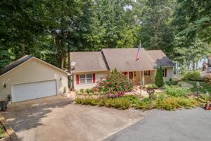 255 Sandy Ln