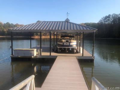 432 Stonewood Loop Lane
