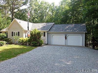 124 Windy Pointe Circle