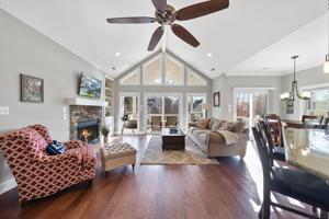 148 Waterlyn