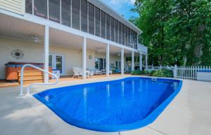 5 Cliffside Dr
