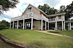 49 Dogwood Lane