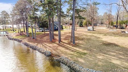 Lakeview Circle