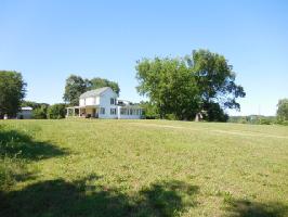 699 Crepe Myrtle Ln