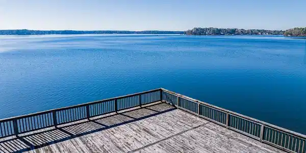 Image 4: Top Deck