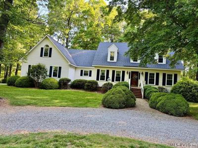 99 Lake Point Dr.